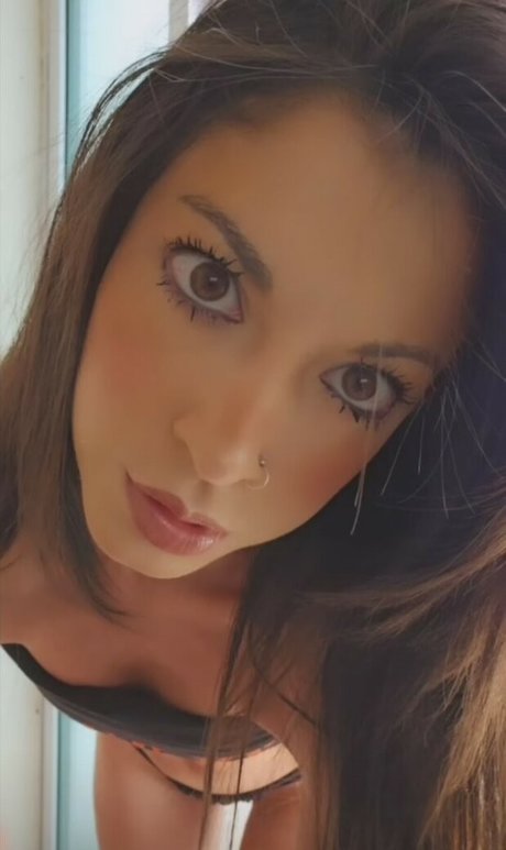 Cuperzinha high quality actress photo