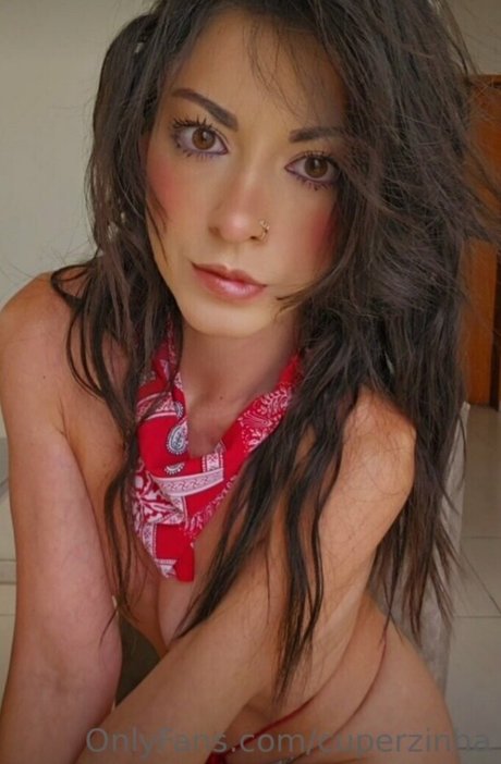 Cuperzinha pornstar free pics