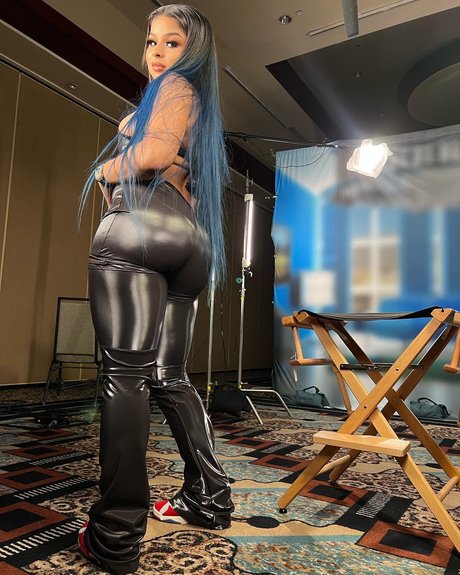 Chrisean Rock pornographic model pictures