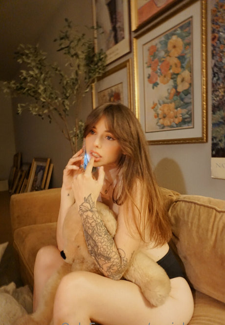 Acacia Kersey sexy pornstar img