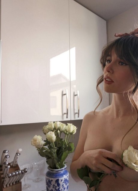 Acacia Kersey model pretty archive