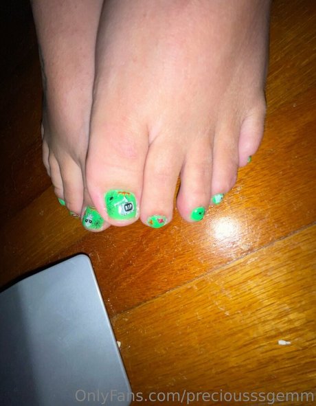 preciousssgemm naked star galleries