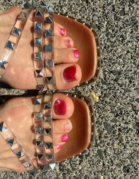 chubby blonde onlyfans hd photo