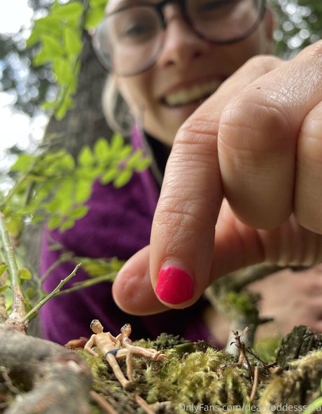 deargoddesssara xxx model images