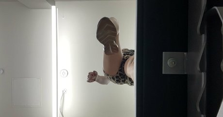 deargoddesssara star nude galleries