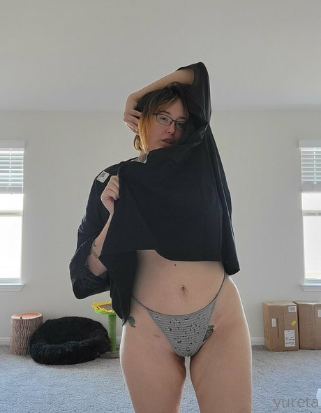 mommy onlyfans free nude image