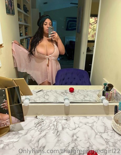 ThatGreenEyedGirl22 hot model galleries