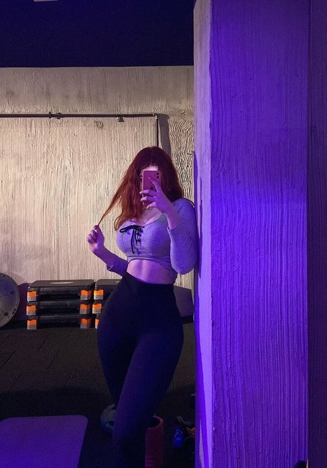 shemale outdoor onlyfans free naked photo