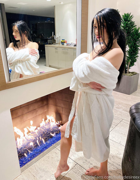 Babydesireex model hot images