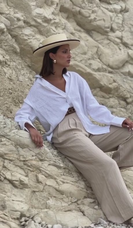 Tania Medina nude model pic