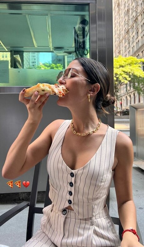 Tania Medina model perfect image