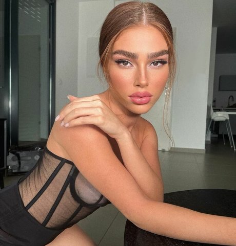 Eden Chanel pornographic star pic