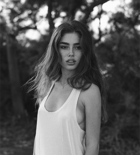 Eden Chanel pornstar sexy gallery