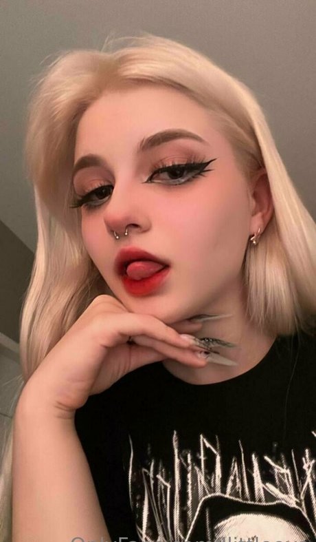 llittleeva pornstar pretty pic