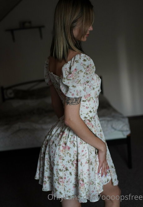 oooopsfree model adult gallery