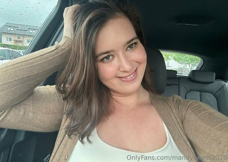 mandysweet2020 hot pornstar picture