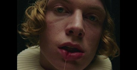 sweet 2002 best model pic