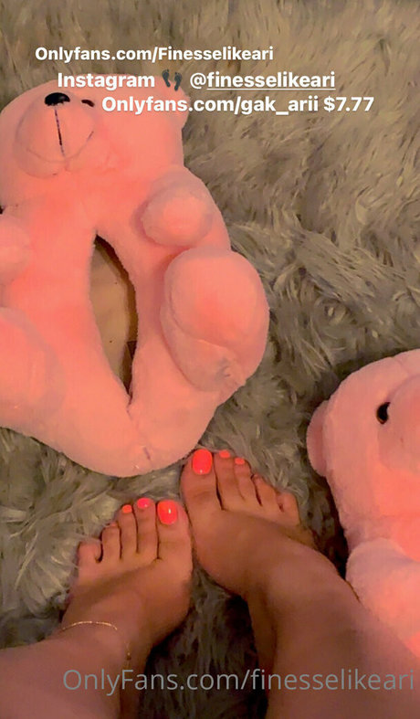 finesselikeari model nudes images