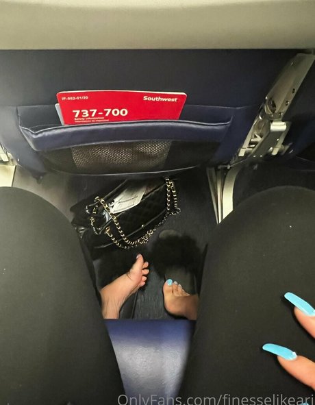 finesselikeari art star pic