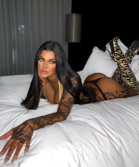 Teganman hot star images