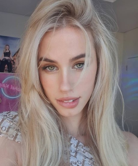 Rachel Kay erotic pornstar galleries