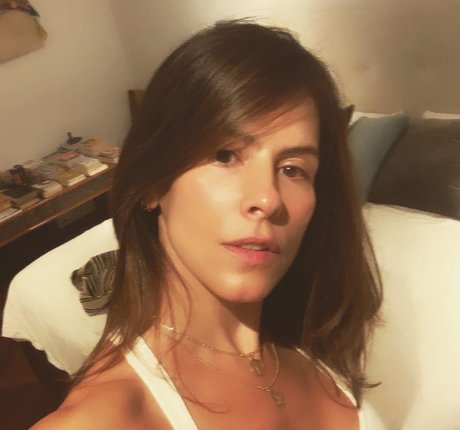 Zharick Leon star art picture