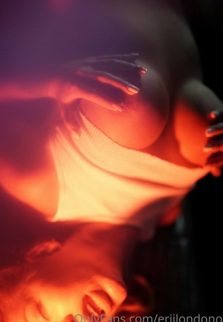 Eri Londono model adult image