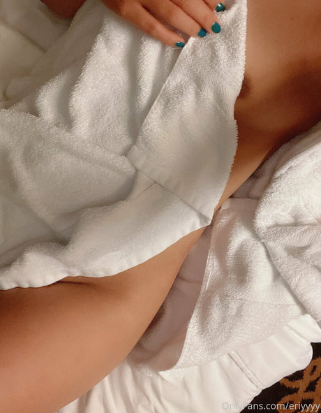 eriyyyy pornstar high quality img