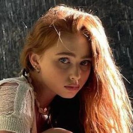 Renata Valliulina actress pics