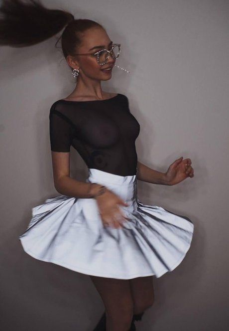 Renata Valliulina model pornographic images