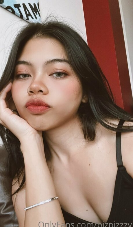 pizpizzzy porn model pic