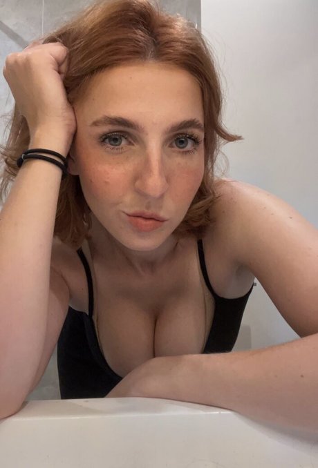 skinny milf onlyfans naked pictures