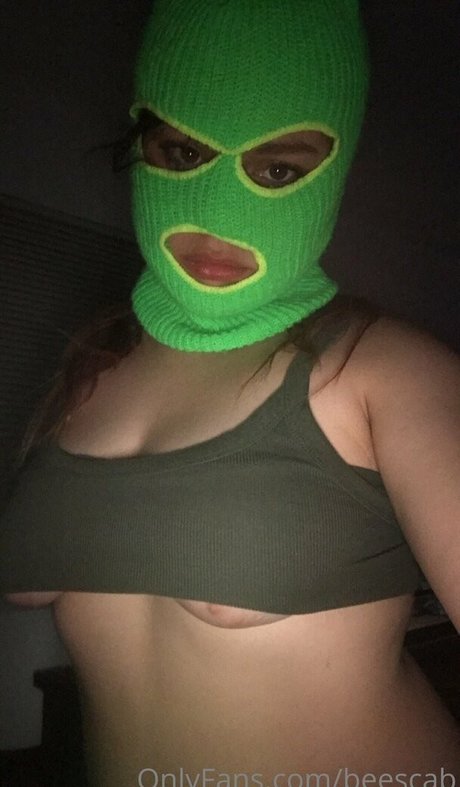 scabbee nude model pictures