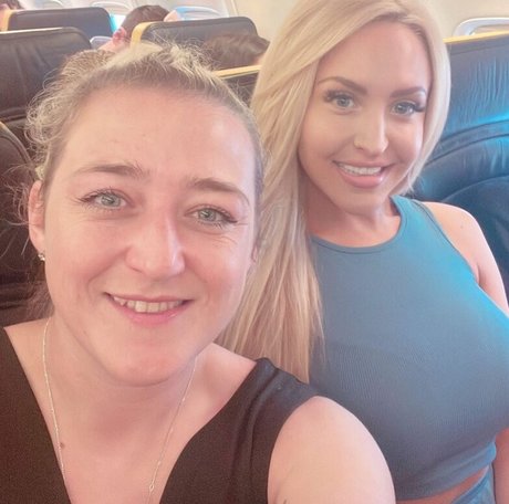 Emma Jones beautiful star photo