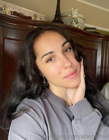 mommy onlyfans hot sexy photos