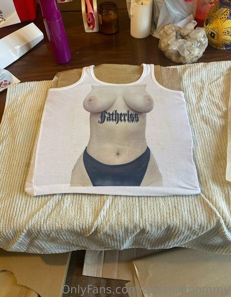 Oatmilkmommy beautiful actress photo