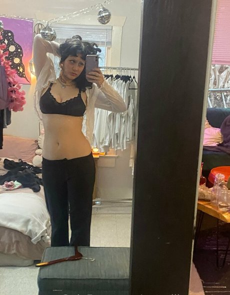 Oatmilkmommy model pictures