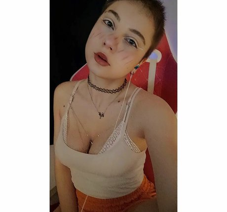 Yankimesta naked model gallery