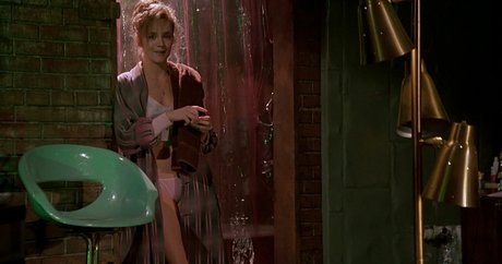 Lea Thompson star high quality photos