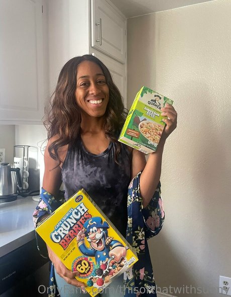 thisorthatwithsunny model erotic photos