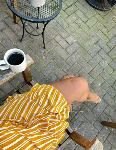 thisorthatwithsunny pretty pornstar pic