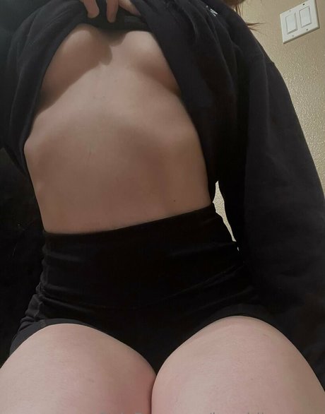 bambiiscorner pornographic model photo