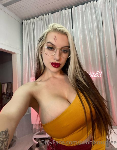 cubbixoxofree adult star gallery