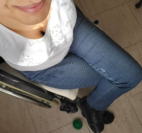 tangentscrew free model photo