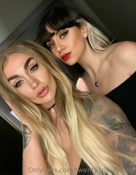 twenty3paulstreet star nudes image