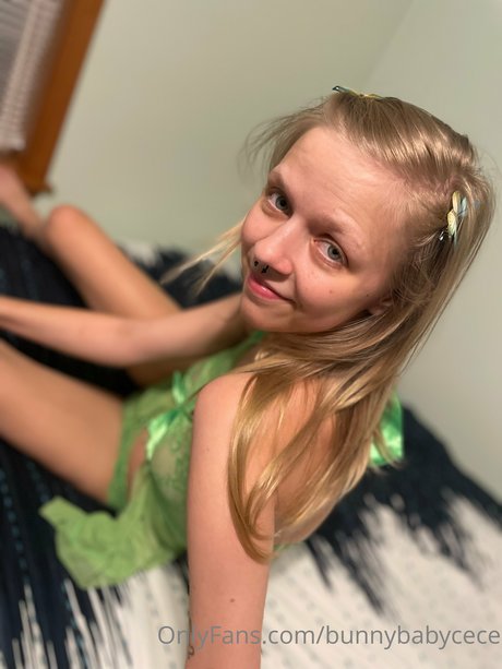 Bunnybabycece star porn images