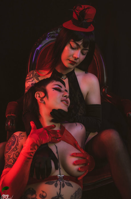 Synthia Valentine pornstar perfect photo