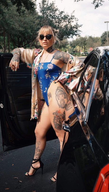 Vany Vicious high quality model images