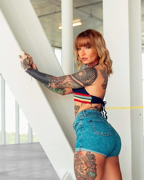 Vany Vicious free pornstar galleries