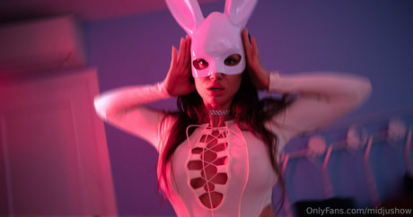 Midjushow model perfect pics